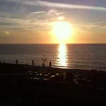 La Belle Vue Le Diamant Des Yeux Et Golf Front Étretat